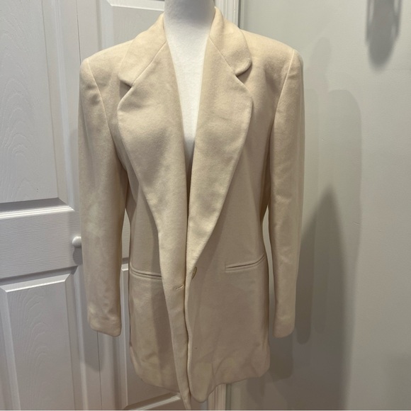 VTG Saks Fifth Avenue Overcoat Women Size 12 Cream Peacoat Wool Nylon cashmere - Picture 1 of 13